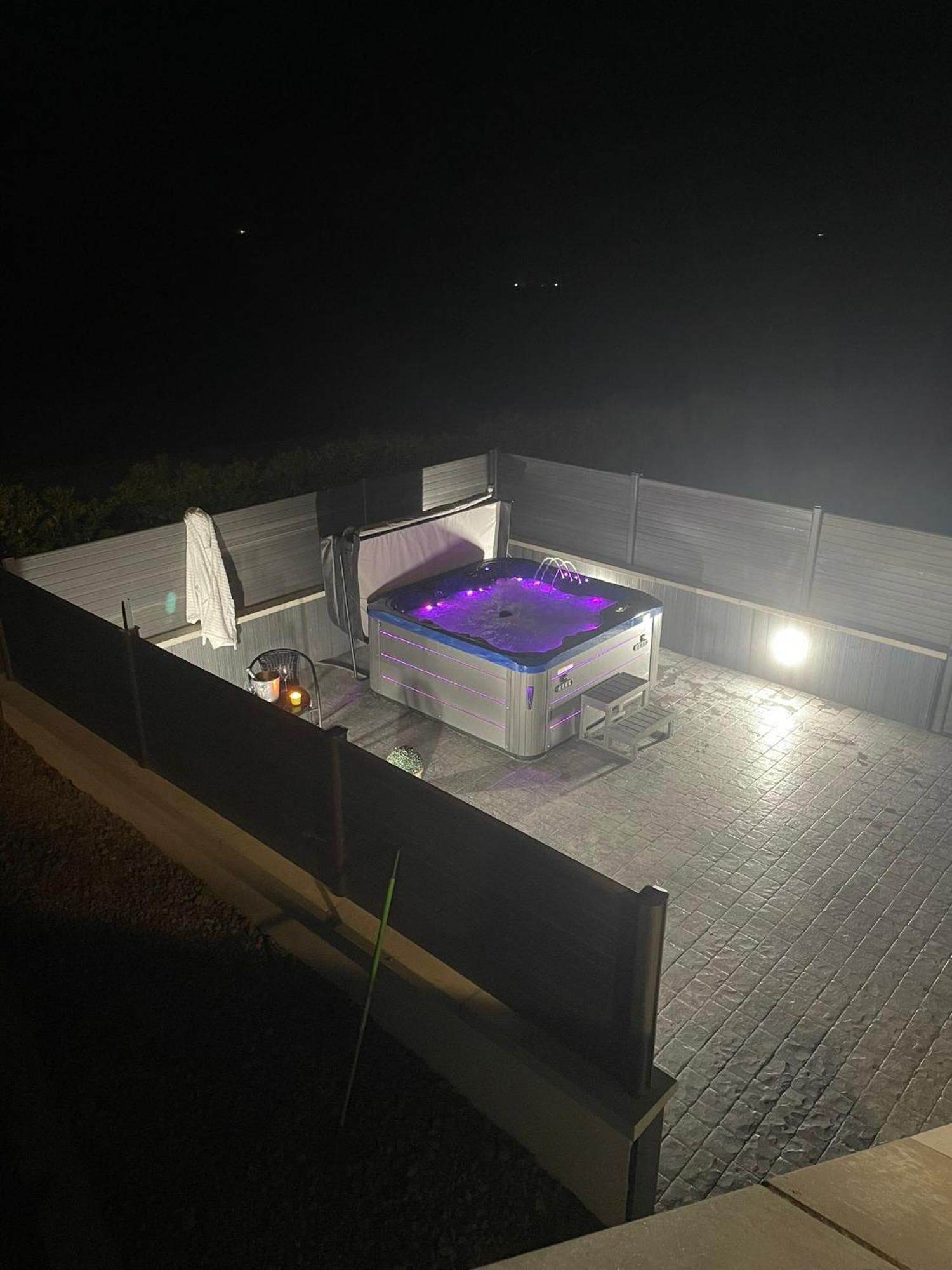 View 37 Apartment Greencastle エクステリア 写真
